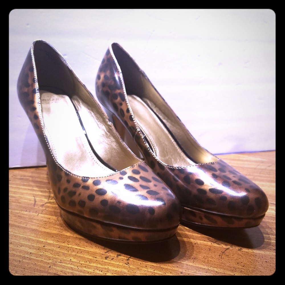 Circa Joan & David Women's Pumps